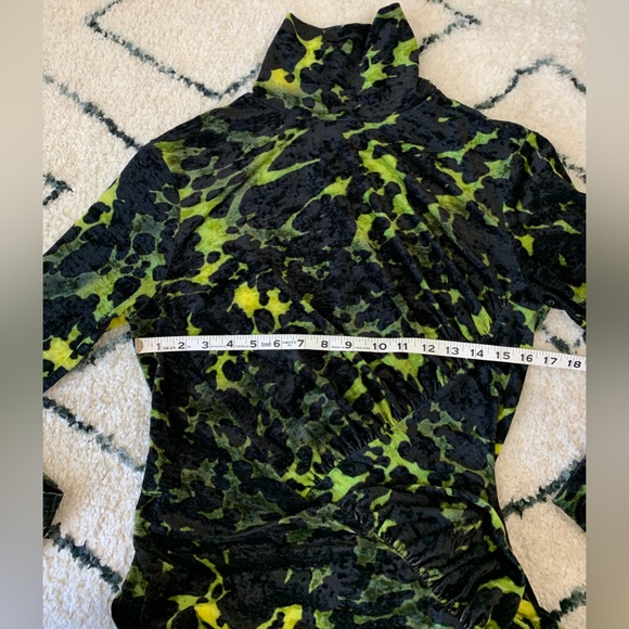 Dries Van Noten Henalis Velvet Green and Black Dress - Picture 15 of 16